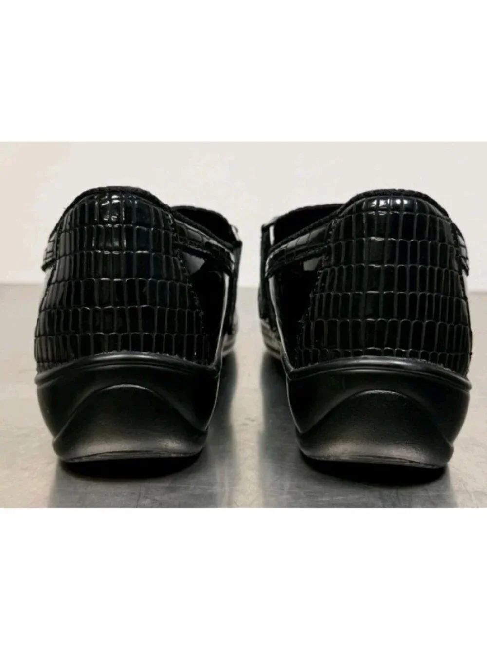 ORTHOFEET 819 CHELSEA CROC Black Women’s Size 11 D Patent Leather Shoes